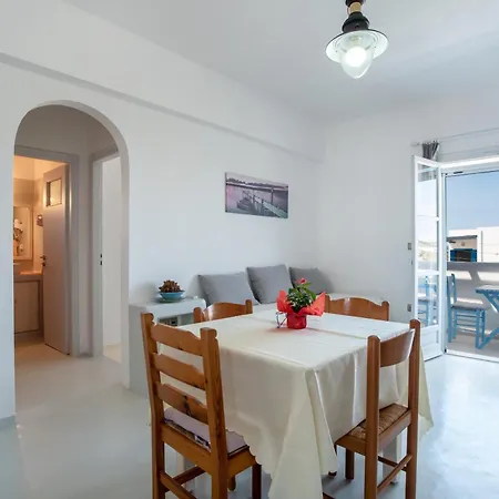 Апартаменты Lefkes Seaside *