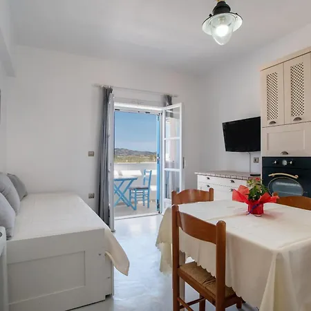 דירה Lefkes Seaside